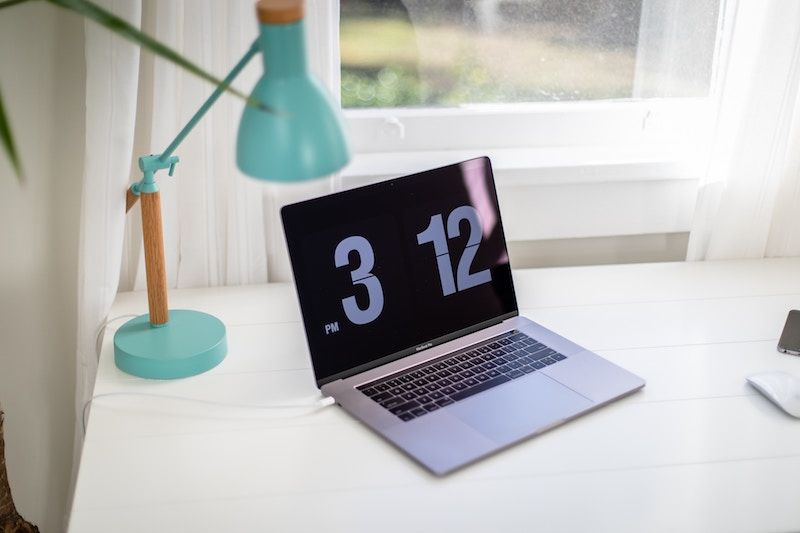 computer showing time of the day